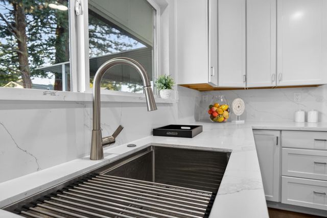 4971 MICHELE Ln, Sacramento, CA 95822