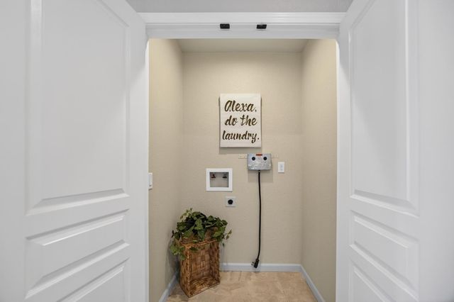 4971 MICHELE Ln, Sacramento, CA 95822