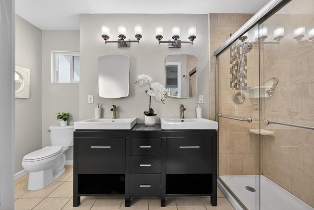 4971 MICHELE Ln, Sacramento, CA 95822