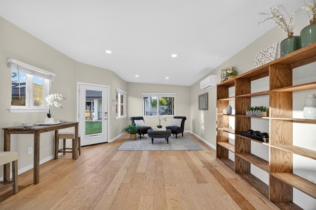 4971 MICHELE Ln, Sacramento, CA 95822