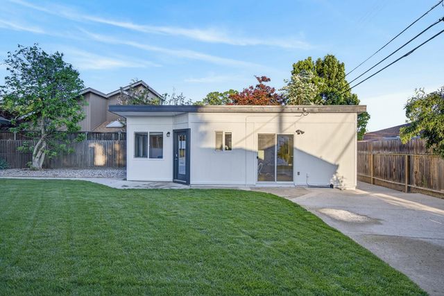 4971 MICHELE Ln, Sacramento, CA 95822