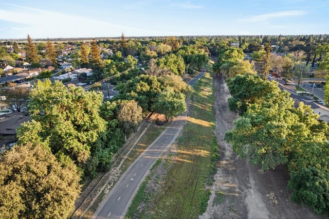 4971 MICHELE Ln, Sacramento, CA 95822