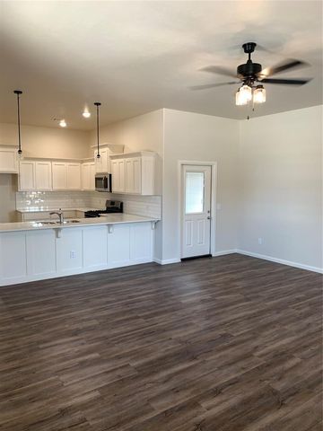 3215 Enclave Place, Norman, OK 73072