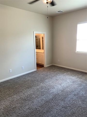 3215 Enclave Place, Norman, OK 73072