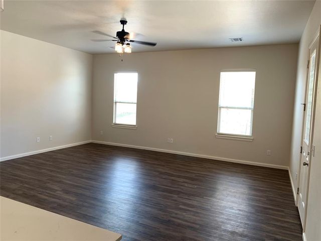 3215 Enclave Place, Norman, OK 73072