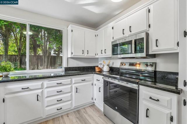 839 McElroy Ct, Concord, CA 94518