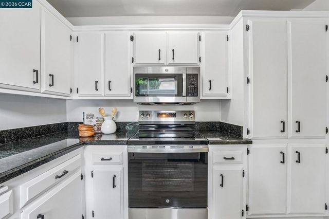 839 McElroy Ct, Concord, CA 94518