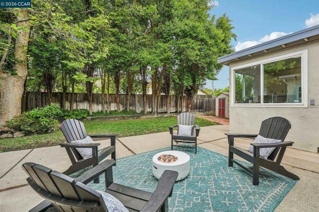 839 McElroy Ct, Concord, CA 94518