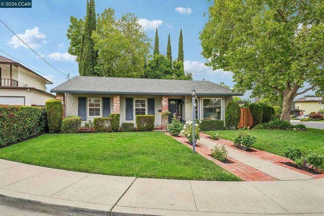 839 McElroy Ct, Concord, CA 94518