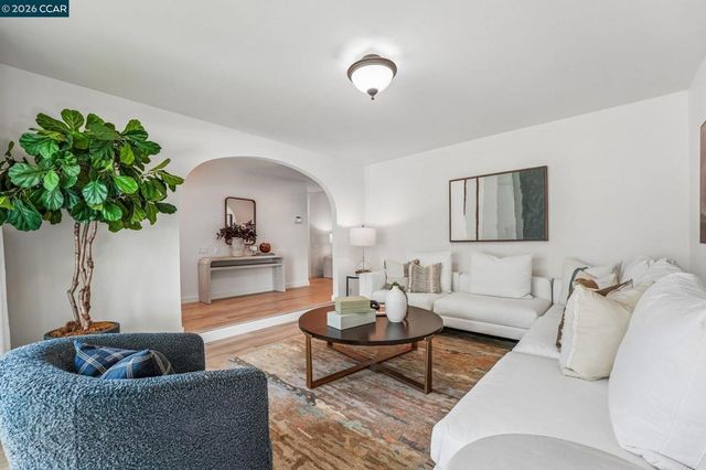 839 McElroy Ct, Concord, CA 94518
