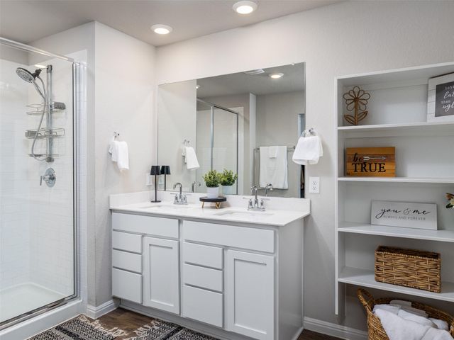 201 Bunting LN, Bertram, TX 78605