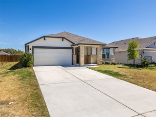 201 Bunting LN, Bertram, TX 78605