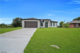 2611 39th ST SW, Lehigh Acres, FL 33976