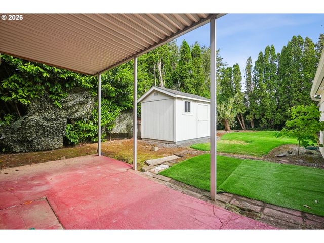 5809 Se TAYLOR St, Portland, OR 97215