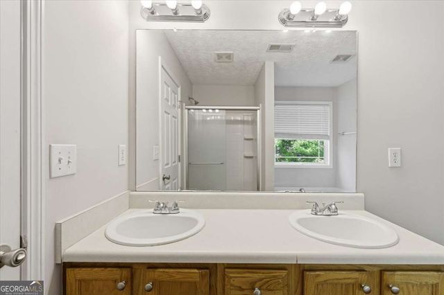 2013 Briar Creek Court NE, Conyers, GA 30012