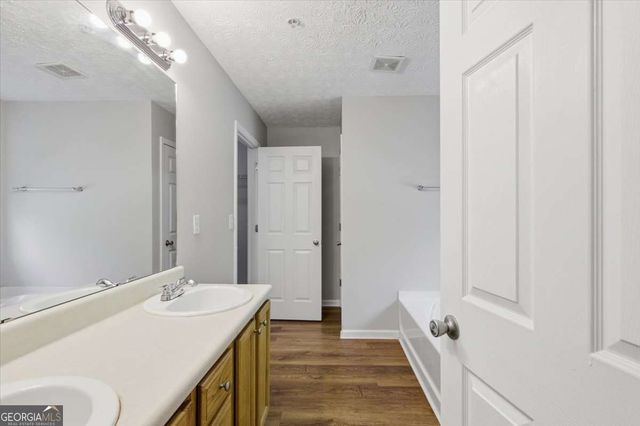 2013 Briar Creek Court NE, Conyers, GA 30012