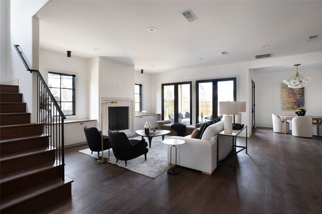 6201 Lakeshore Drive, Dallas, TX 75214