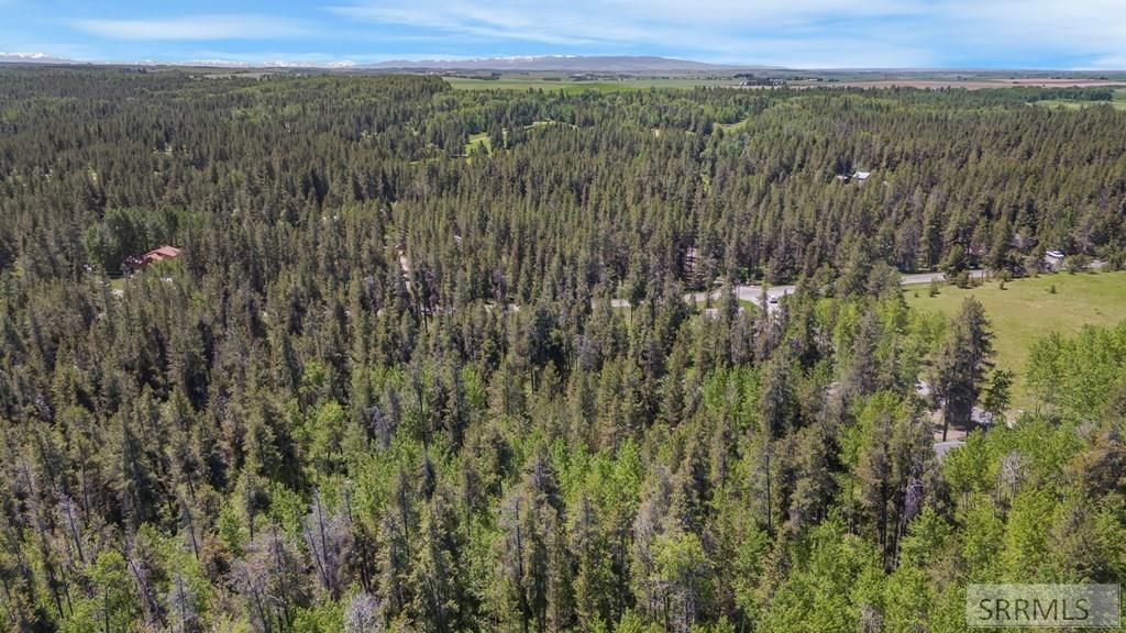 Image 15 of property listing at 4585 E 1400 N, Ashton, ID 83420