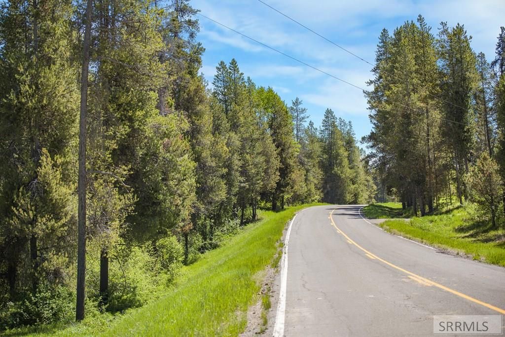 Image 3 of property listing at 4585 E 1400 N, Ashton, ID 83420