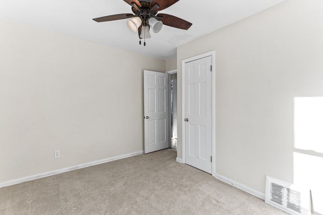 526 Mill Street, Lincoln Park City, MI 48146