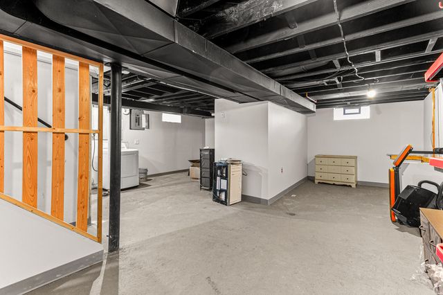 526 Mill Street, Lincoln Park City, MI 48146