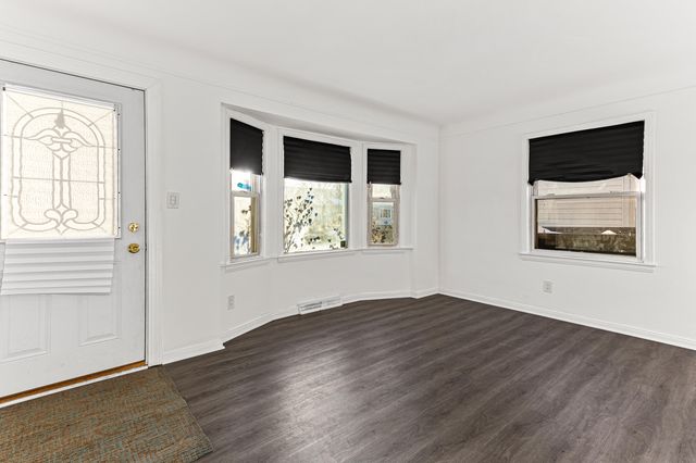 526 Mill Street, Lincoln Park City, MI 48146