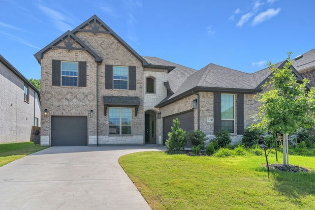 7243 Crowell Avenue, Arlington, TX 76002