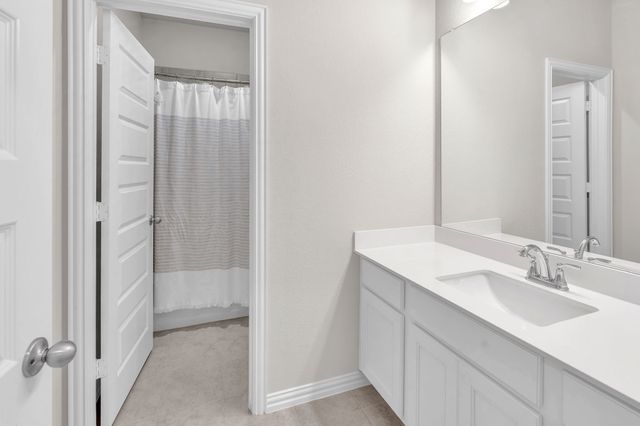 7243 Crowell Avenue, Arlington, TX 76002