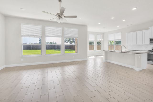 7243 Crowell Avenue, Arlington, TX 76002