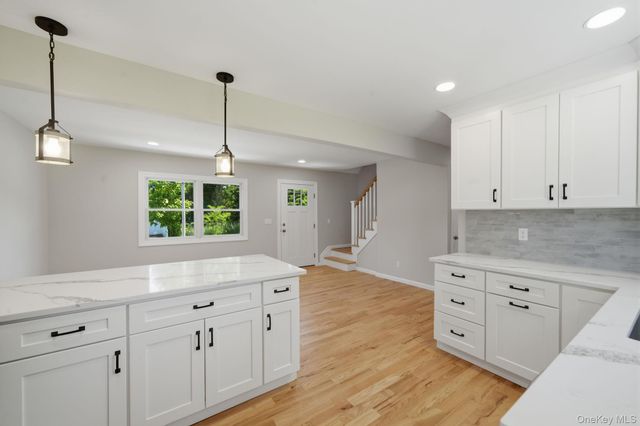 14 Reizen Avenue, Centereach, NY 11720