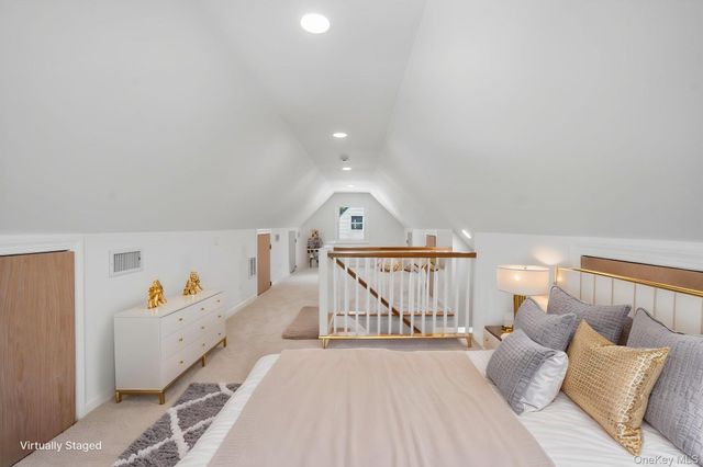 14 Reizen Avenue, Centereach, NY 11720