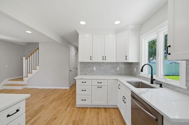 14 Reizen Avenue, Centereach, NY 11720