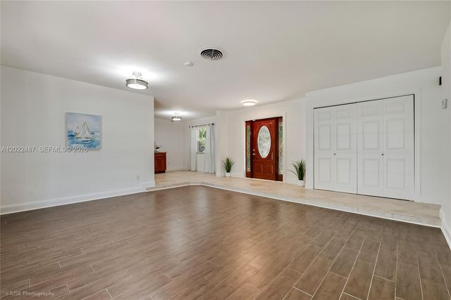 15700 SW 87th Ave, Palmetto Bay, FL 33157