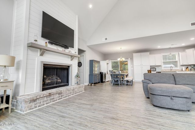 1216 Upland Avenue, Greeneville, TN 37743