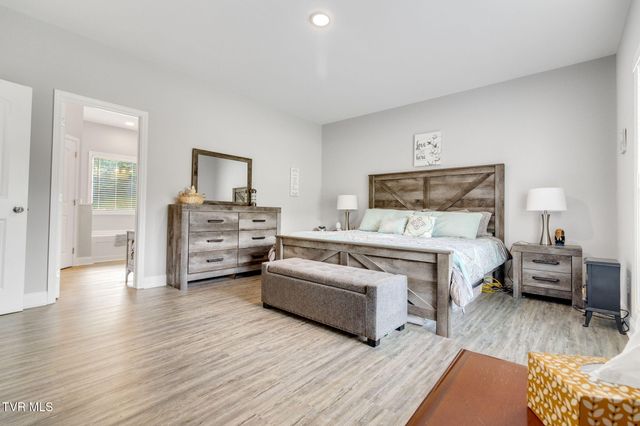 1216 Upland Avenue, Greeneville, TN 37743