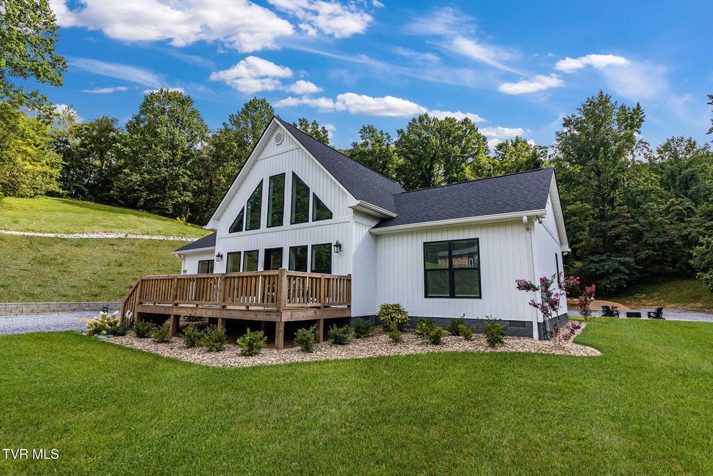 1216 Upland Avenue, Greeneville, TN 37743