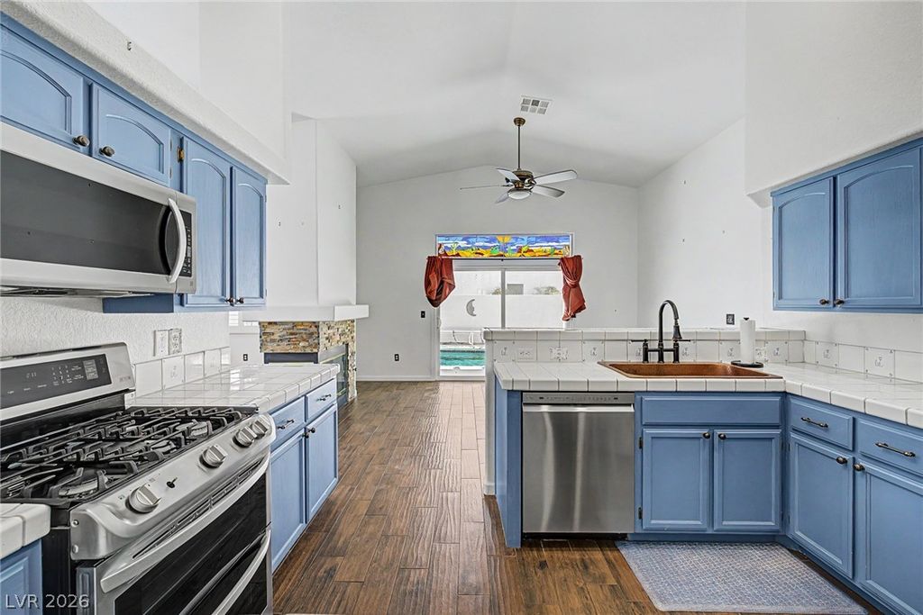 5481 Royal Vista Lane, Las Vegas, NV 89149 — photo 5