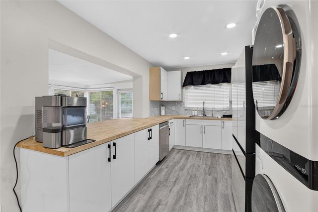 1974 SOUTHVIEW ROAD, Largo, FL 33770