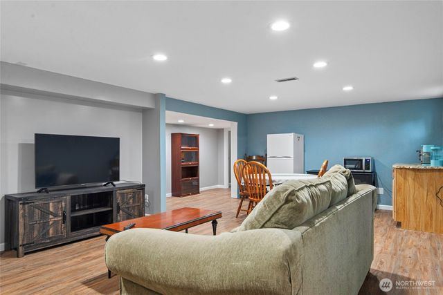 1332 22nd Avenue, Longview, WA 98632