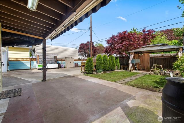 1332 22nd Avenue, Longview, WA 98632