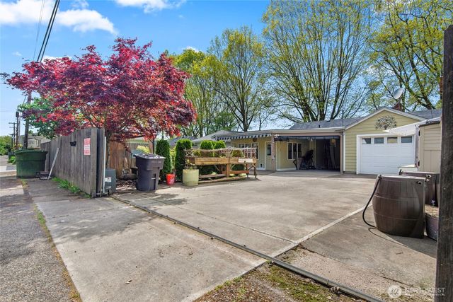 1332 22nd Avenue, Longview, WA 98632