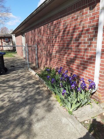 201 Turf Court, Frankfort, KY 40601