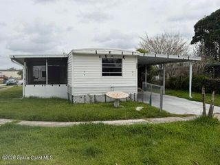 2507 Chatham Way NE, Palm Bay, FL 32905