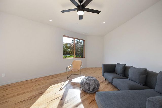 2730 Victorian Aly, Sacramento, CA 95818