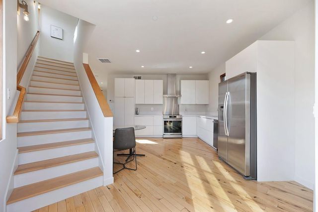 2730 Victorian Aly, Sacramento, CA 95818