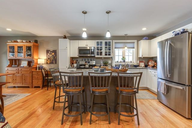 66 Pineview Drive, Candia, NH 03034