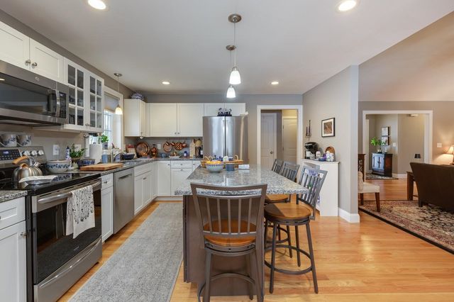 66 Pineview Drive, Candia, NH 03034