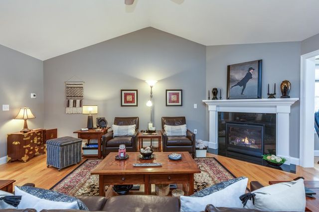 66 Pineview Drive, Candia, NH 03034