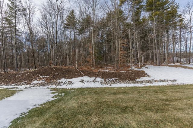 66 Pineview Drive, Candia, NH 03034