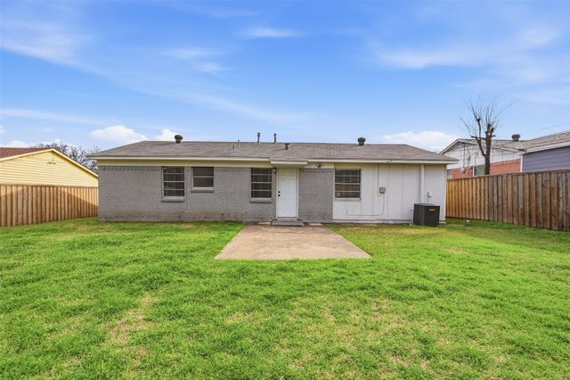 6129 Singing Hills Drive, Dallas, TX 75241